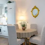 Mia Apartment *