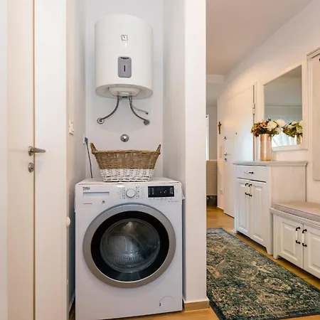 Apartment Mia * Brodarica (Sibenik-Knin)