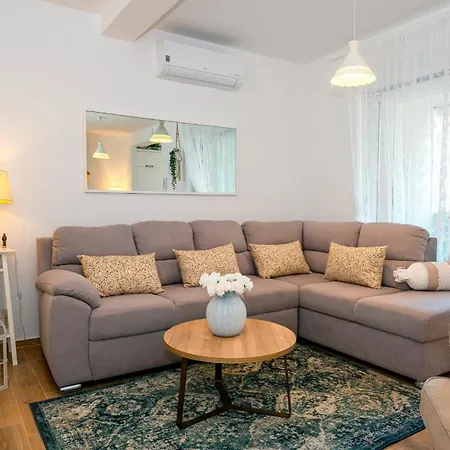 Apartment Mia Apartman *