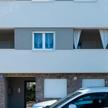 Mia Brodarica (Sibenik-Knin)